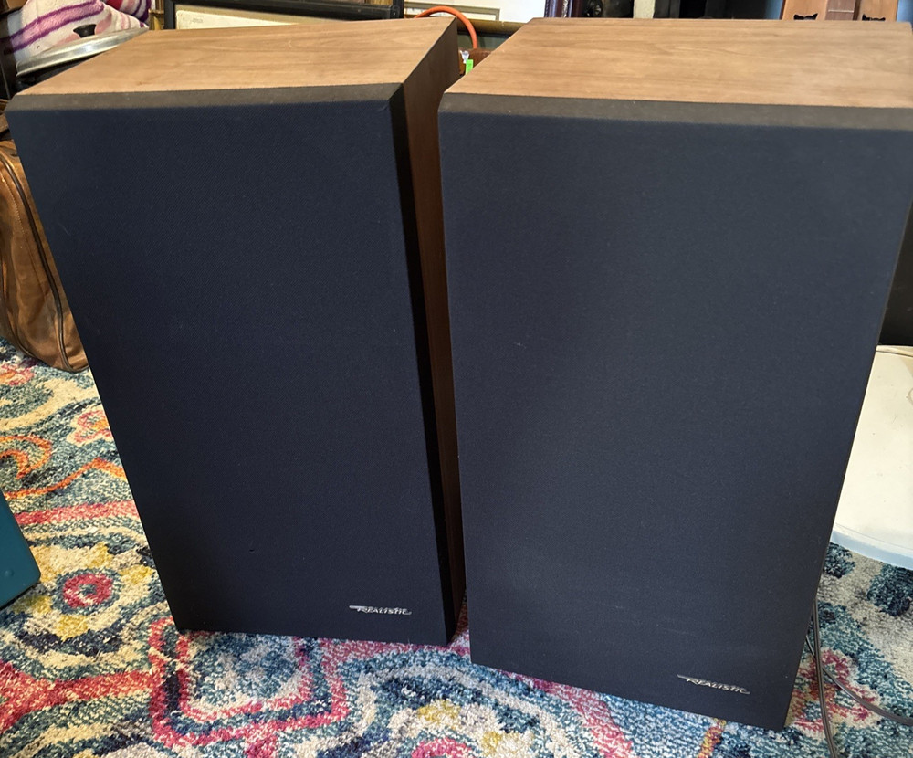 🔊 Radio Shack Realistic Optimus‑21 Speakers (Pair) – Vintage Japan – Wood Cabin