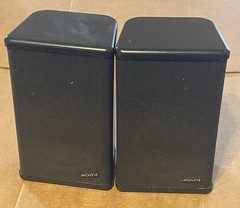 PAIR OF VINTAGE ADVENT MINI INDOOR/OUTDOOR SPEAKERS BLACK