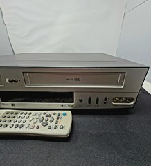Go Video DVR4200 DVD/VCR Combo Player Recorder – (Tested & Working)