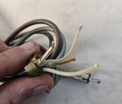 Garrard RC 88/4 Record Player Turntable RCA Cables