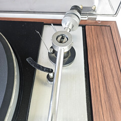 Sansui Belt Drive SR-3030B Turntable. Vintage