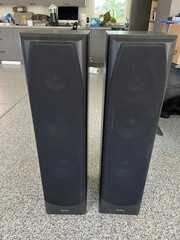 Infiniti Alpha 50 Speakers. Floor Standing in great condition!