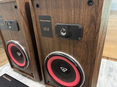Cerwin Vega AT-8 Vintage 2-WAY Floor Speakers Refoamed Woofers Tested Late 1980s