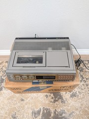 Vintage HITACHI VT-8500A Video Deck VHS Special Effect/Video Enhancer Japan