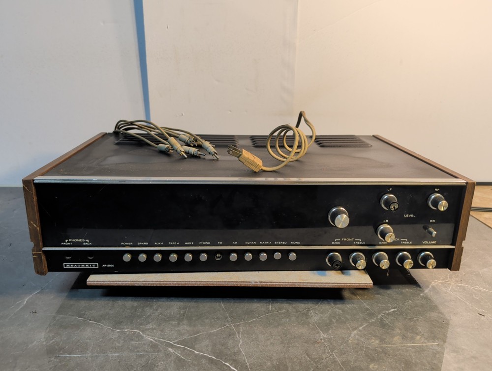 Heathkit AR-2020 Quadraphonic Stereo Receiver Amplifier w AM/FM Tuner 15 Watts