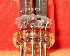 RARE BRIMAR 12AX7 LONG BLACK PLATE SQUARE GETTER 1954 – Tested EXCELLENT