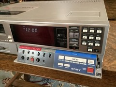 Sony Betamax SL-2710 Stereo Video Cassette Recorder For Parts Or Repair Only