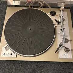 AKAI Auto Return Model AP-306 Quartz Lock Direct Drive Vintage Turntable LP