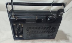 Vintage Panasonic RF-1115 UHF, PSB High, AM, FM, AC/DC portable radio