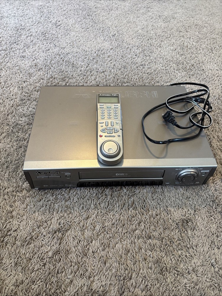 Mitsubishi HS-HD2000U D-VHS High Definition Digital VCR S-VHS TBC W/ Remote