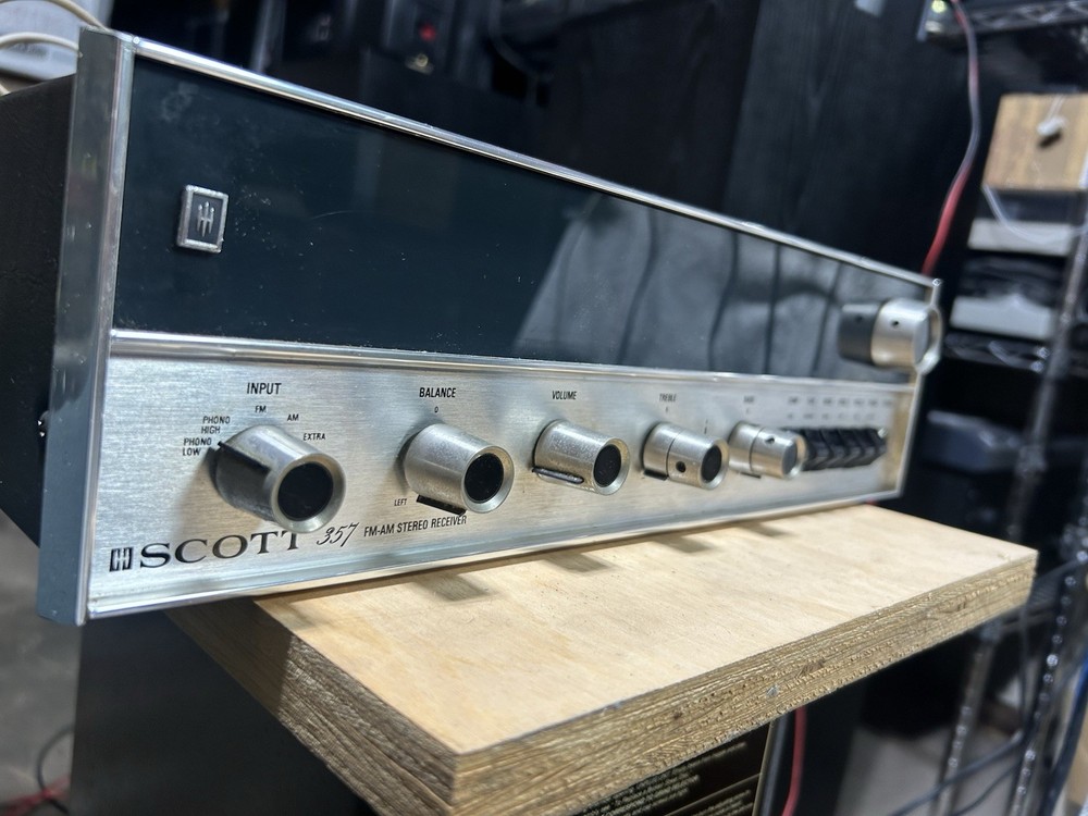 vintage scott 357 receiver FM/ AM Stereo Receiver / For Repairs Read Description