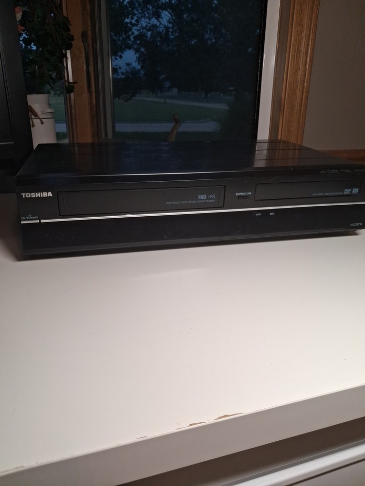 Toshiba DVR620KU VCR-DVD Combo Composite Component S Video Hdmi Recorder Hi Fi