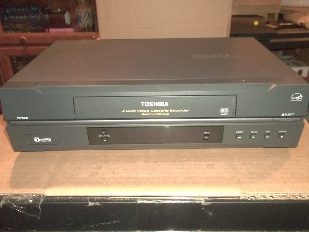 Toshiba W-422 VCR VHS Player Recorder 4 Head Commercial Skip , Tested, No Remote