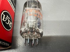 VINTAGE NOS RCA 12AX7A ECC83 PRE AMP TUBE – TESTED EXC – MADE IN USA