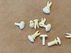 Pioneer SR-303 Lot of 8 White Plastic Rivets & Sockets – Vintage Parts