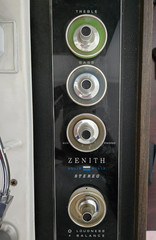 Zenith Circle Of Sound Vintage Vinyl Record Player w/Auxiliary Input, Speakers