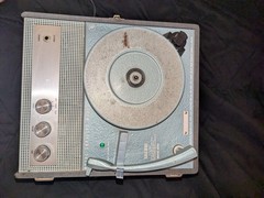 Vintage Rare Califone Turntable 1420b Portable record player 4 speed phonograph