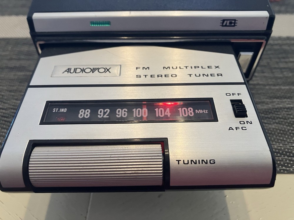 Audiovox FM-8A FM Radio Multiplex Tuner Adapter 8 Track Player Works Perfect!