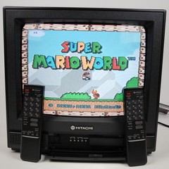 1992 Hitachi CT1394W 13″ CRT TV Wood Grain Retro Gaming w/ 2 Remotes