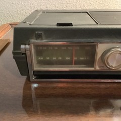 Vintage Triumph Model 820 AM FM Clock Radio Japan 10 Transistor Radio Works