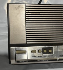 General Electric GE 7-4646A Digital AM/FM Radio Alarm Clock Wood Grain