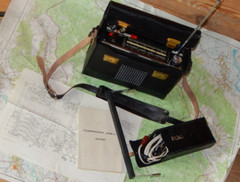 USSR Soviet Russian VINTAGE Military Transistor Radio Receiver Mayak-2 FULL KIT