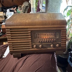 Philco Vintage Wood Tabletop Radio AM/SW Analog Tuning MPN 10486-A