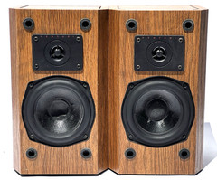 BIC AMERICA VENTURI MODEL V52 2-WAY BOOKSHELF SPEAKERS VINTAGE