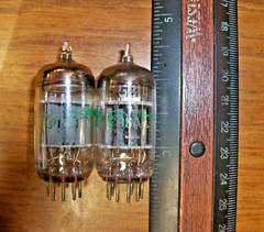 2 Strong Matched GE Short Gray Plate Solid O Getter JG-5814A Tubes Support Rods