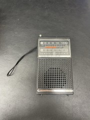 Vintage General Electric – AM/FM Handheld Radio Model 7-2500A With Box, Works!