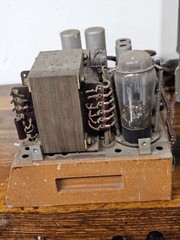 1950’s VINTAGE TUBE AMPLIFIER KZ8 TESLA 513000, made in CZECHO-SLOVAKIA *8W_100V