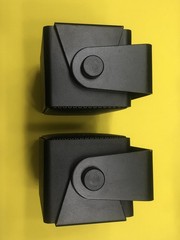 2 VINTAGE REALISTIC MINIMUS 3.5 SPEAKERS 40-1996 w/ BRACKET MOUNTS TESTED WORKS