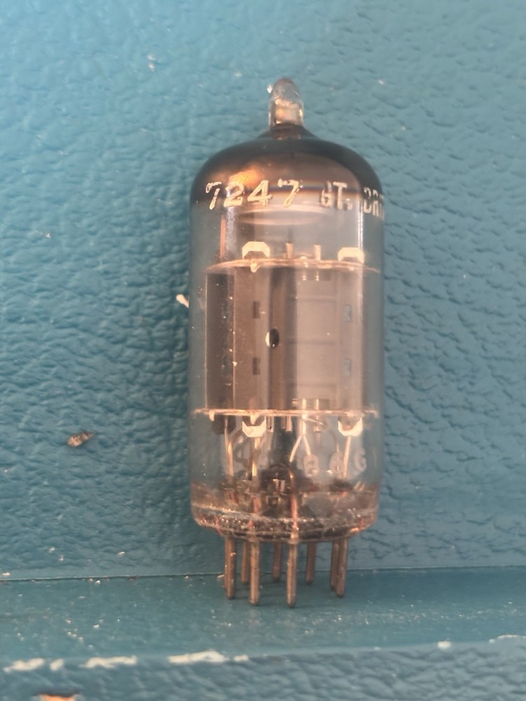 Amprex 7247/12DW7/ECC832 Tube Nos Made In Great Britain ￼