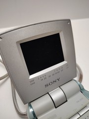 Sony Watchman FDL-252T Portable B&W Analog TV Clamshell Retro Collectible WORKS!
