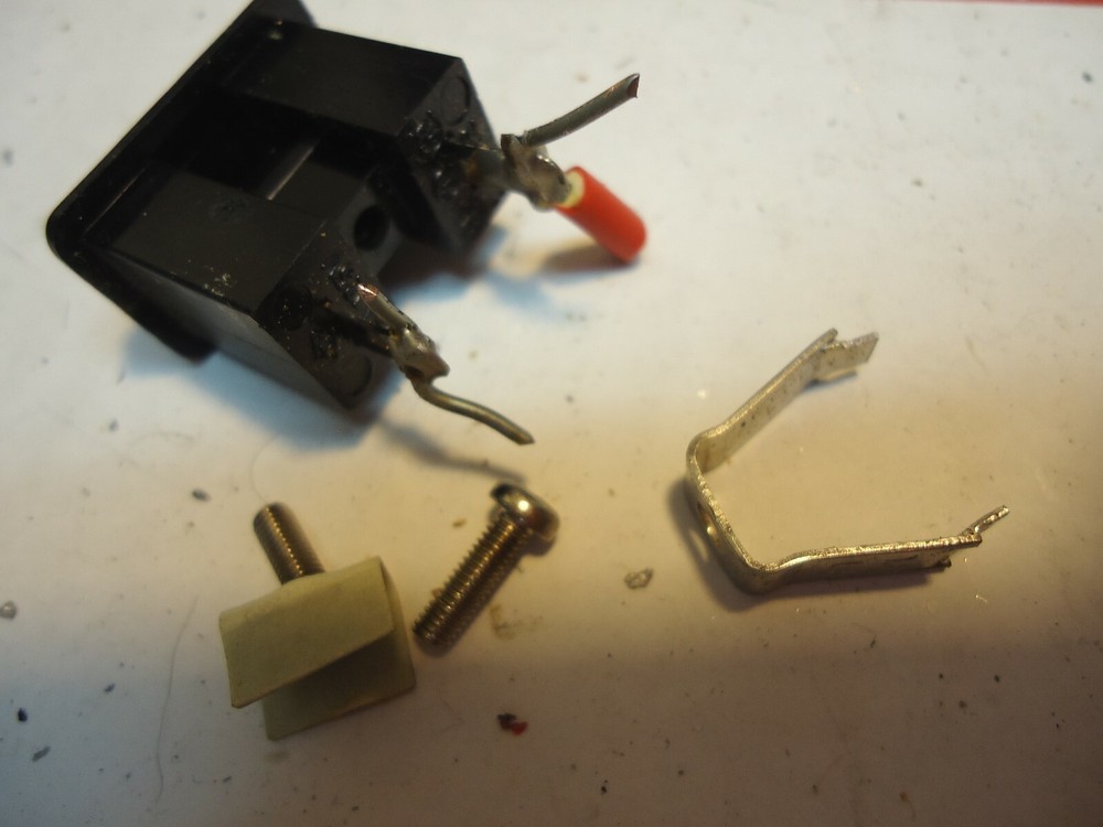 Kenwood KA-7100 Amplifier Parting Out AC Outlet (1 only)