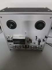 AIWA TP-1001 POWERS ON AS IS FOR PARTS