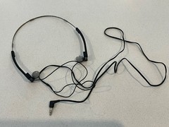 Vintage Radio Shack FOLDABLE Wired In-Ear Headphones, 40 inch cord