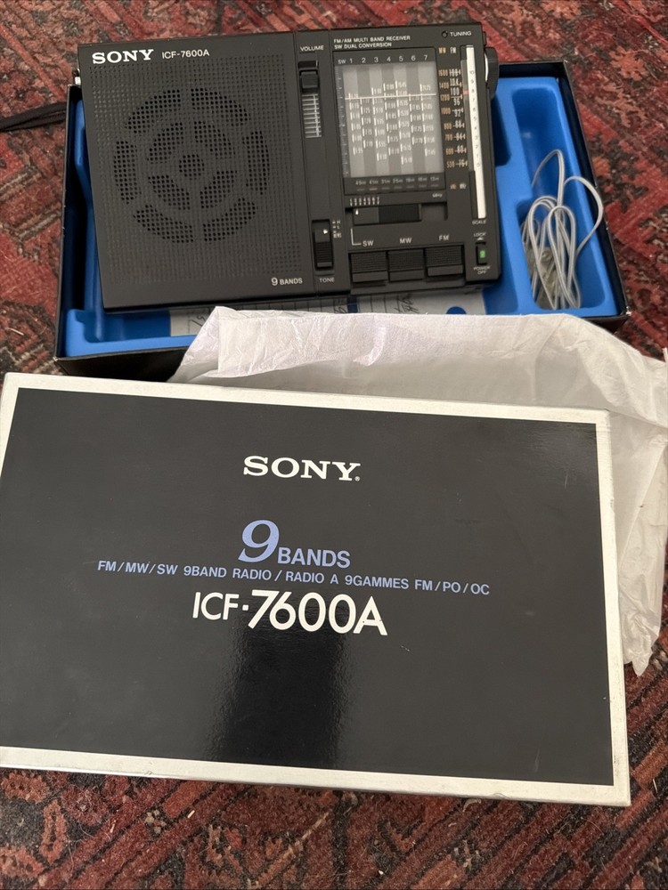 Sony ICF 7600A FM/MW/SW 9 Band Receiver Vintage Radio Mint In Box