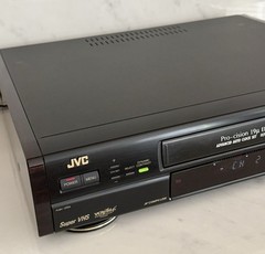 JVC HR-S7300U Super VHS Vcr Hi-Fi Stereo S-Vhs VCR plus