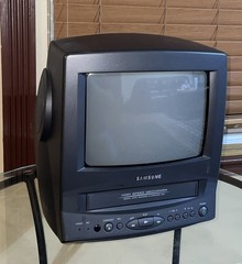 Samsung TV VCR Combo CXJ0932 9” CRT VHS Retro Gaming No Remote No Cord