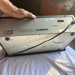 Tascam 112 Professional Cassette Tape Deck- POWERS ON- parts or repair
