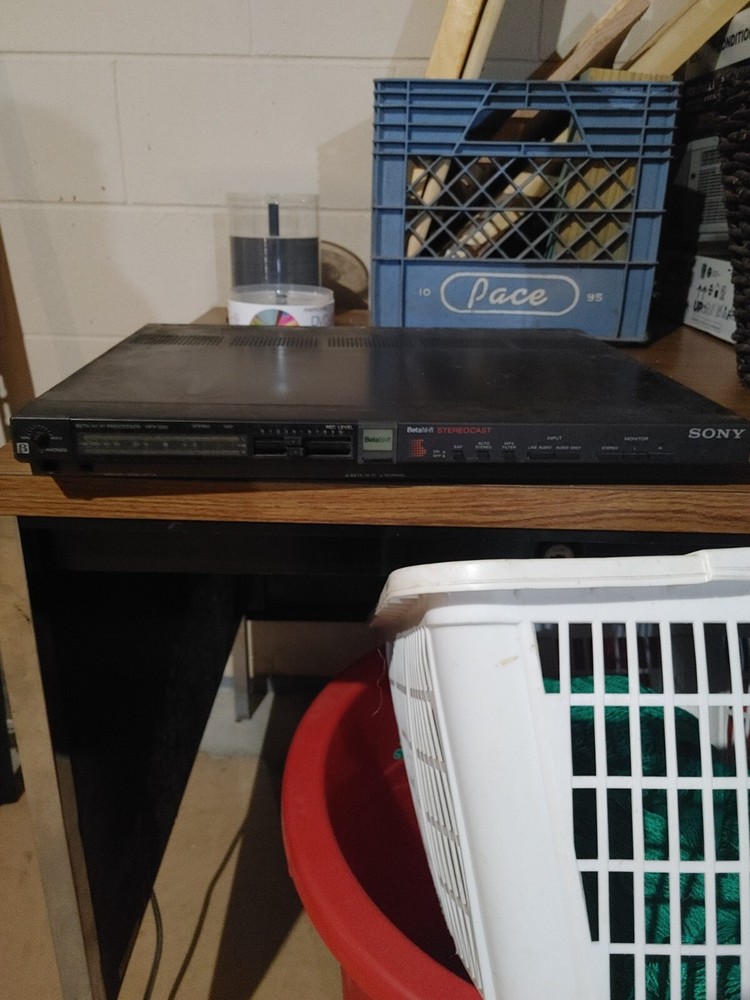 Sony HFP-200 Beta Hi-Fi Stereocast Processor Does Not Power On (For Parts)
