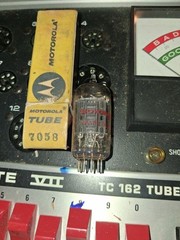 1 Strong New in the Box Rca Black plate 7058 / 12ax7 tube #A10
