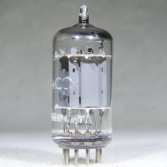 Telefunken ECC83/12AX7 Long Smooth Plate Diamond Mark on Bottom Strong Germany