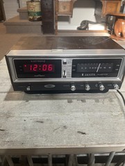 Zenith Circle Of Sound Clock Radio