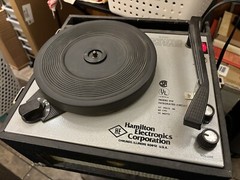 Hamilton Electronics Corp. Vintage Record Player Model 910 Working Condition