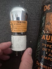De Forest Audion D-01A Detector/Amplifier Vacuum Tube w/ Can