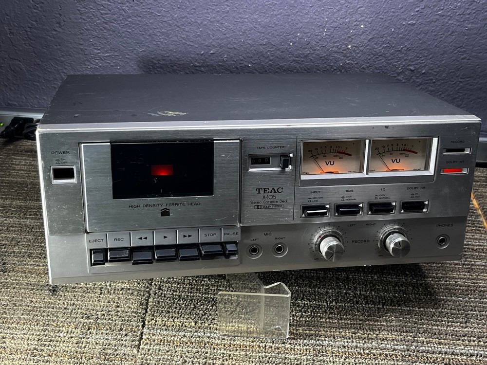 TEAC A105 Stereo Cassette Deck For Parts Repair 03722
