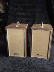 VTG 1970s Realistic Solo-103 Bookshelf Speakers Walnut Wood Case MCM WORKING
