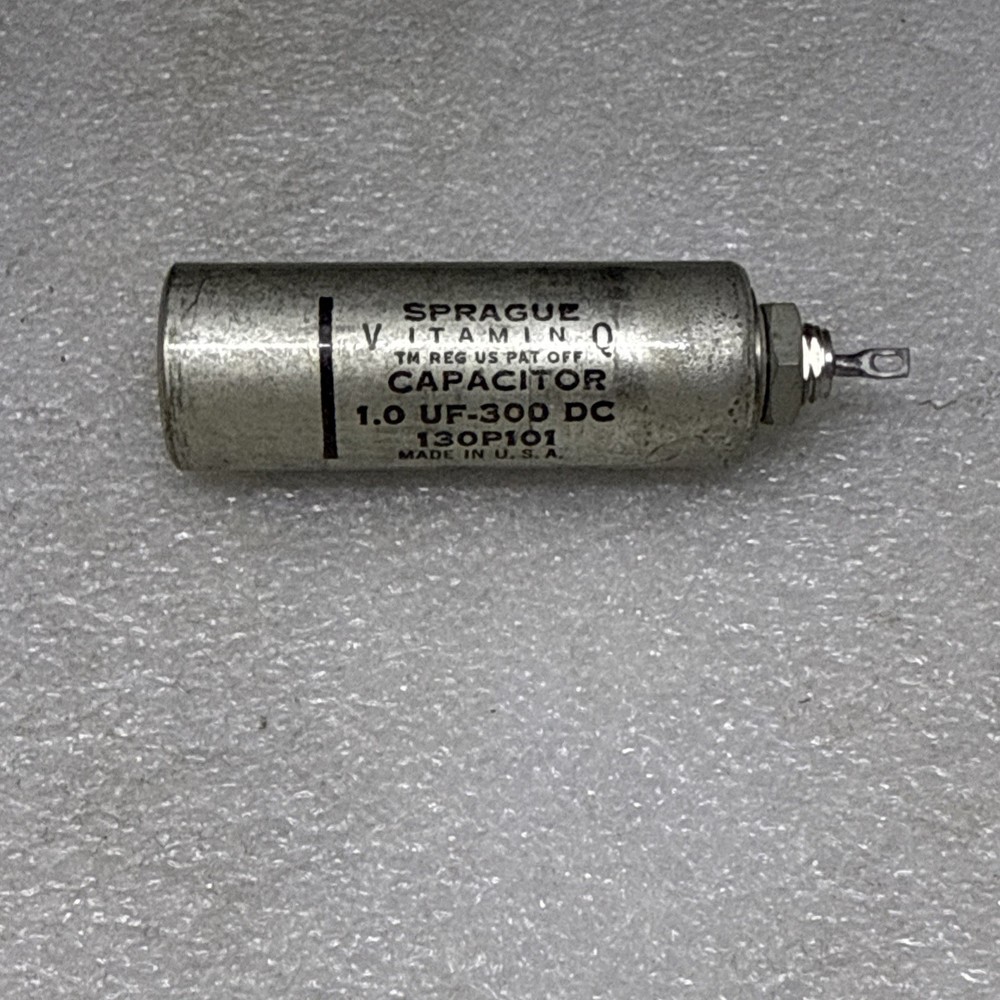SPRAGUE VITAMIN Q CAPACITOR 1.0µF 300DC 130P101